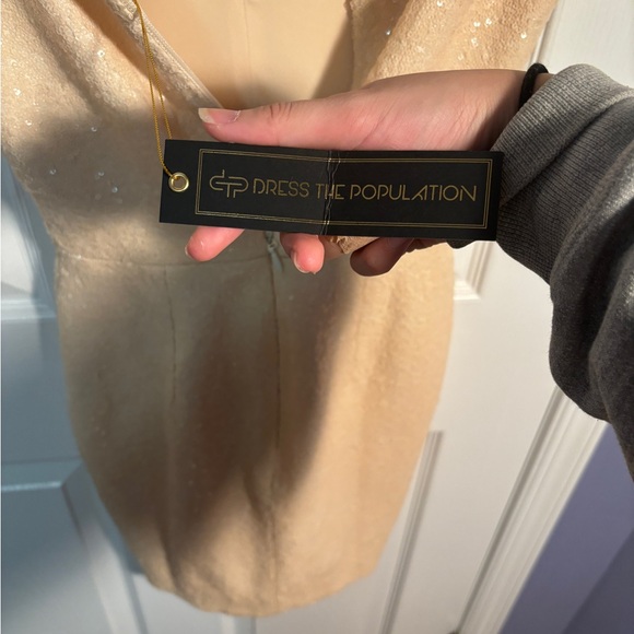 NWT dress the population sequined sparkle cream dress - Picture 4 of 5